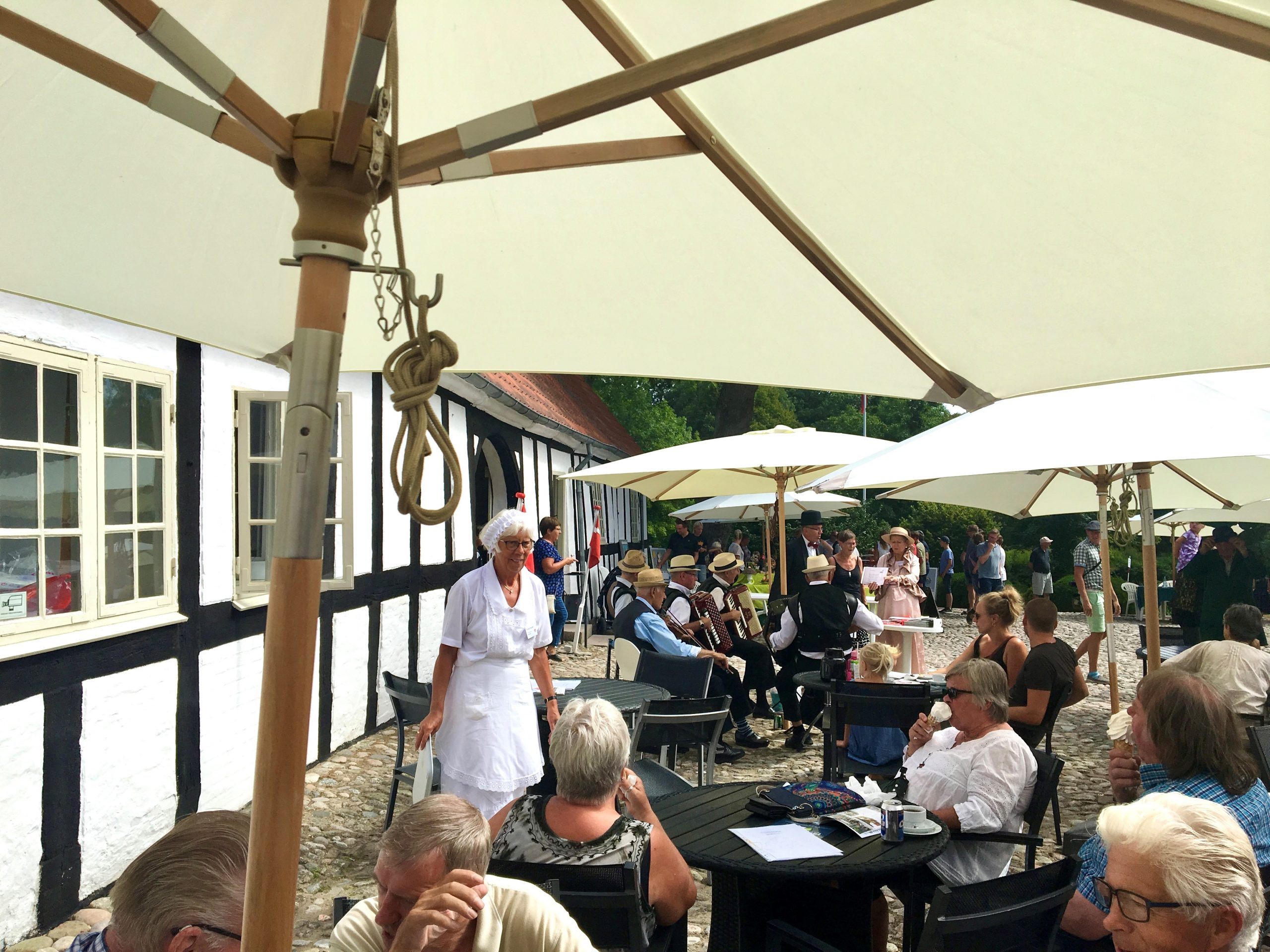Sommertorsdage i Brovst - blokhus.dk